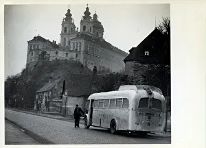 Ambulance: Friends Ambulance Unit (FAU) Vintage Leyland Bus, Melk
