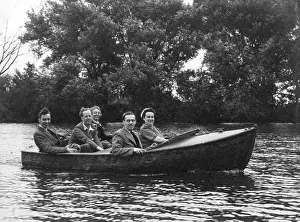 Rented: Five Friends in a very small motor boat on the River Thames