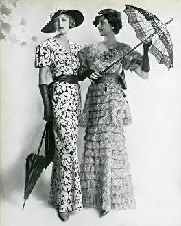 Fingerless: Frocks and accessories 1933