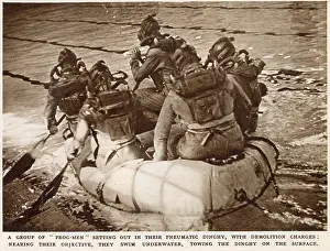 Frogmen: Frogmen in their dinghy 1945