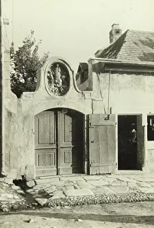 Portals: Front-door at Kirchengasse in Eisenstadt