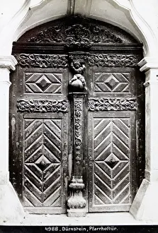 Entrances: Front-door of parish house in Durnstein
