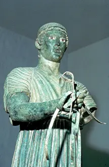 Charioteer: Frontal detail of the bronze
