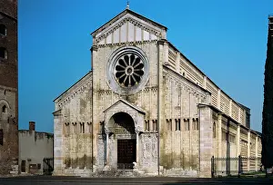 Zeno: Frontal view of the Cathedral