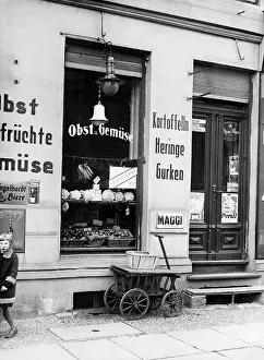 Advertise: Fruit and vegetable shop, 1935