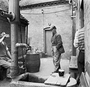 Fruiterers: Fruiterer's Arms, Hartlebury, Worcestershire