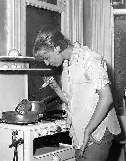 Sooner: FRYING FOOD 1960S