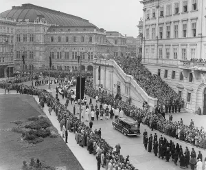 Albertina: Funeral Cardinal Theodor Innitzer