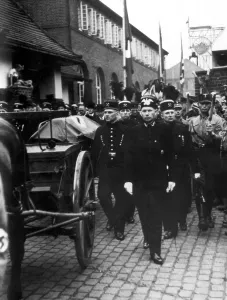 Cortege: Funeral cortege with the corpse of Emily Kirdorf