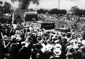 Zeppelins: Funeral for the crew of a crashed airship in England, 1916