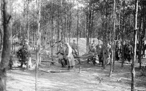 Funerals: Funeral at the eastern front, 1915