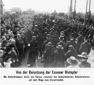 Coffins: Funeral procession for the Essener Blutopfer