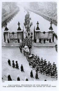 Memoriam: Funeral Procession of King George VI - Gates of Hyde Park