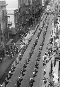 Calle: Funeral procession for Marius Rietti in Barcelona, ??1936