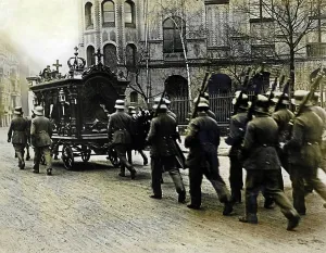 Revolutionaries: Funeral procession of a soldier who has fallen