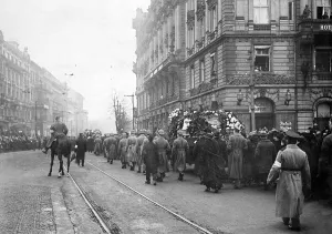Leipziger: Funeral procession for the victims of the Revolution, 1918