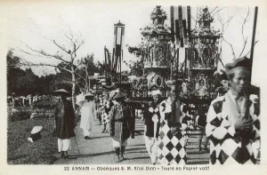 Khai: Funeral of Vietnamese Emperor Khai Dinh - procession