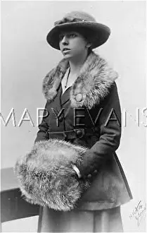 C1917: FUR TRIMMED SUIT C.1917