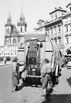 Bins: Furnace ash collectors - garbage - garbage can