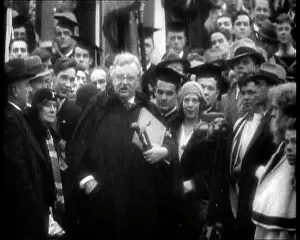 Chesterton: G. K. Chesterton Surrounded by a Crowd