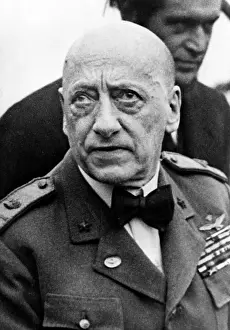 Gabriele: Gabriele Di Annunzio, 1937