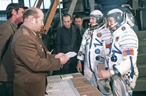 Dzhanibekov: Gagarin Cosmonaut Training Centre, 1981