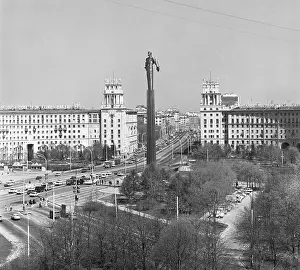 Koshevoy: Gagarin Square in Moscow, 1987