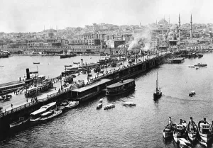 Knorr: Galata Bridge in Istanbul, 1941