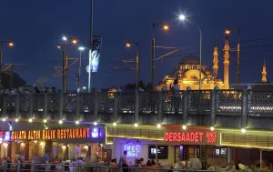 Suleyman: Galata bridge, Istanbul, Turkey