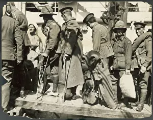 Anzacs: GALLIPOLI WOUNDED 1915