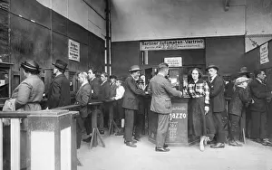 Gamblers: Gambling room in the Lunapark, Berlin, 1925