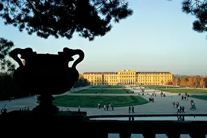 Erlach: Garden of Castle Schoenbrunn