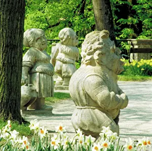 Anrather: Garden of the dwarfs