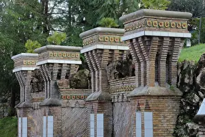 Gaudis: Garden structure, El Capricho de Gaudi, Comillas