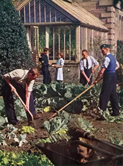 Home Front: Gardening at a Depot