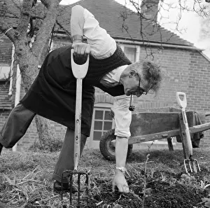 Aldworth: Gardening equipment trials