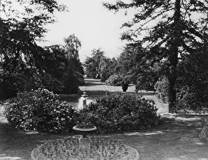 Bruce Castle Museum: Gardens - Allington House