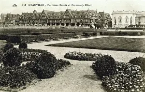 Ambassadeurs: Gardens in front of the Normandy Hotel and the Casino
