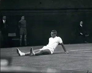Opportunity: Gardnar Mulloy in tennis match at Wimbledon