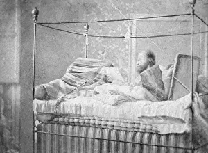 Unifier: GARIBALDI IN BED