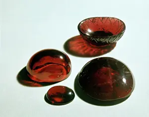 Nesosilicate: Garnet