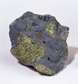 Nesosilicate: Garnet Peridotite