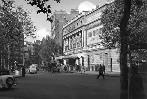 Photo Union Collection: Garrick Theatre, Charing Cross Road