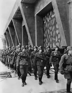 Mp 40: Garrison of a German coastal fortification at the Atlant