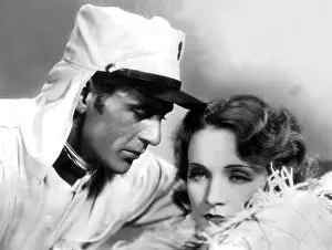 Sternberg: Gary Cooper and Marlene Dietrich in Morocco, 1930