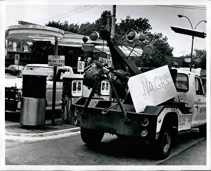 Blvd: Gas - Oil