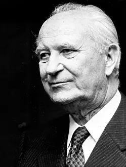 Defferre: Gaston Defferre