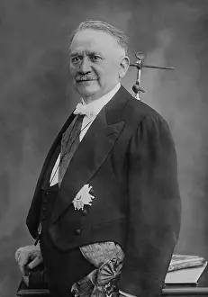 Gaston: Gaston Doumergue, 1927