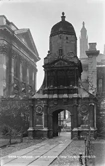 Educational: Gate of Honour, Caius College