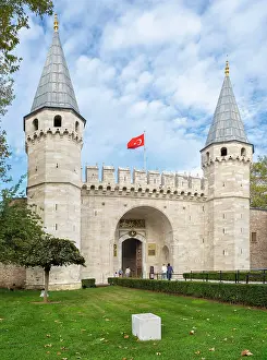Crenellation: Gate of Salutation, Topkapi Palace, Istanbul, Turkey